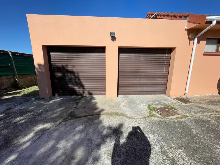 3 Bedroom Property for Sale in Cambridge West Eastern Cape